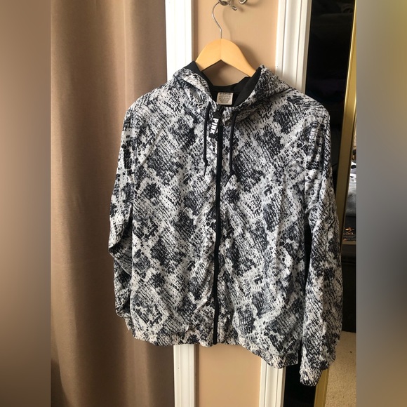 PINK Victoria's Secret Jackets & Blazers - ✨ Victoria Secret PINK Snake Anorak Windbreaker Track Jacket XSmall 😍 Like New